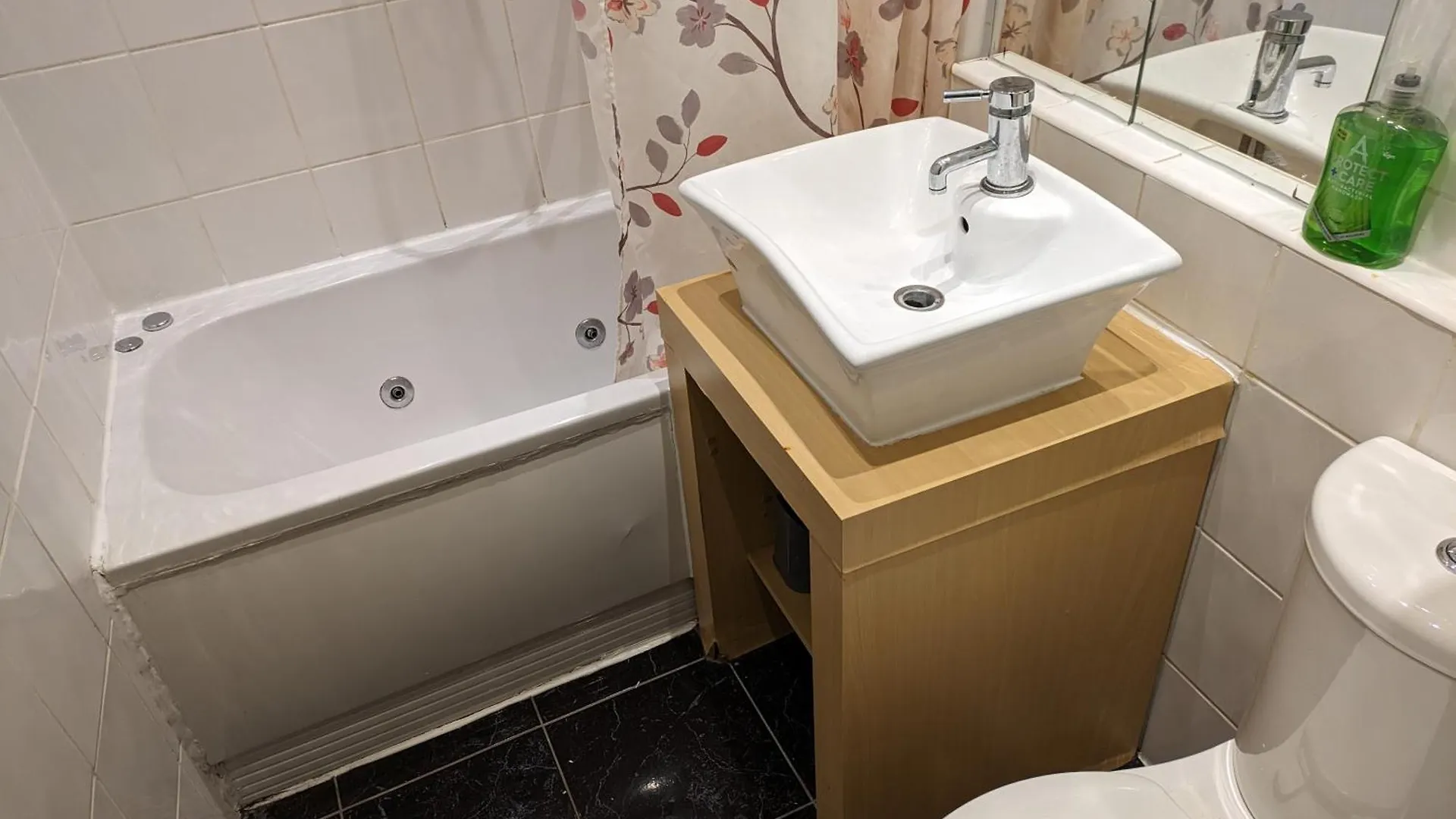 Edinburgh Central Lauriston Aparthotel 0*,  영국